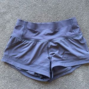 🍋Lululemon High-Rise Shorts🍋
